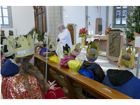 Aussendung der Sternsinger in Naumburg (Foto: Karl-Franz Thiede)